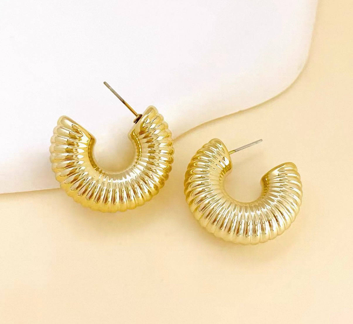 Hoops earrings set 1