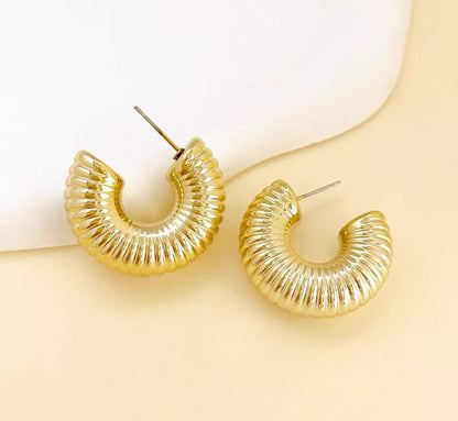 Hoops earrings set 1