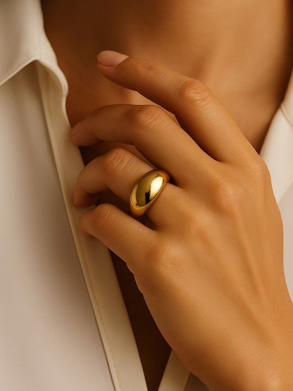 Gold chunky ring