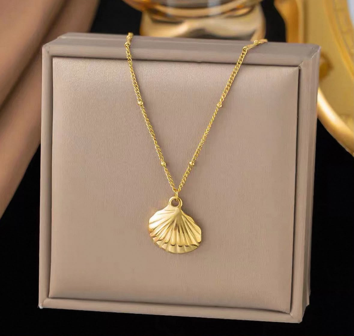 Seashell necklace