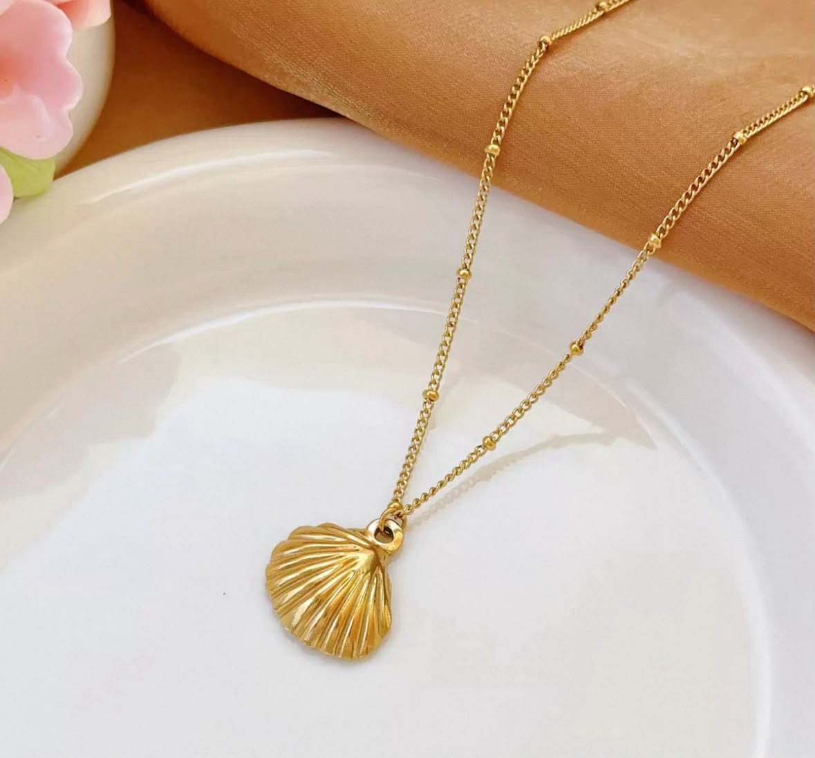 Seashell necklace