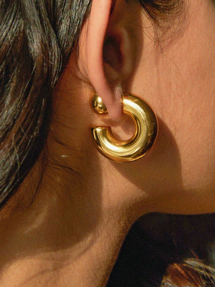 Chunky gold hoop earrings