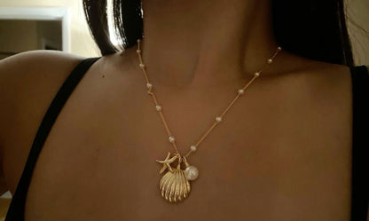 The viral Meribella necklace